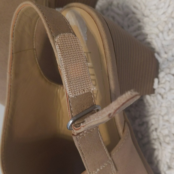 Naturalizer Tan Teagan Open Toe Heel Sandal 8.5 - Picture 8 of 8